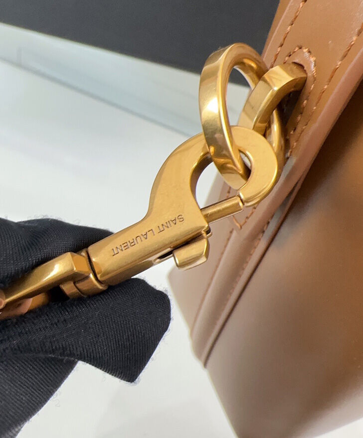 Saint Laurent Le 37 Mini In Shiny Leather 765870